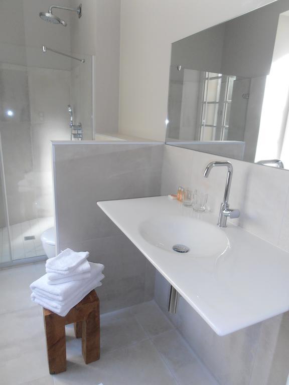 Le Seminaire Bed & Breakfast Roussas Стая снимка